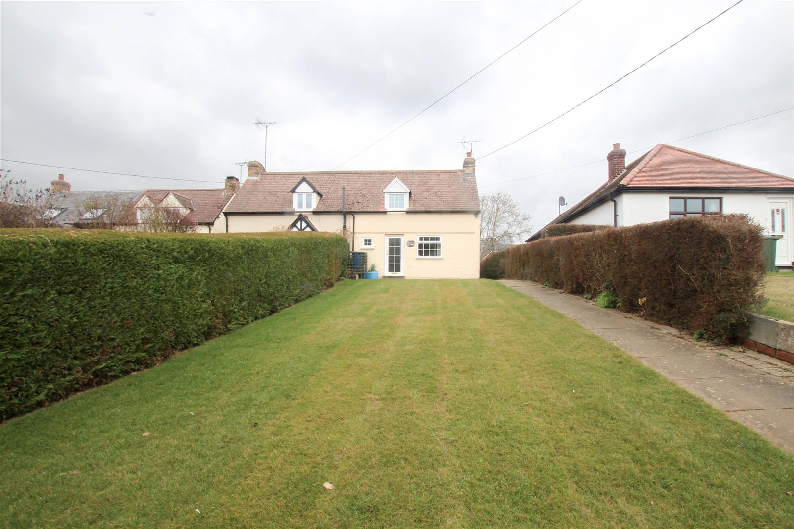 2 Bedroom to let in Newport Saffron Walden Cheffins Saffron Walden